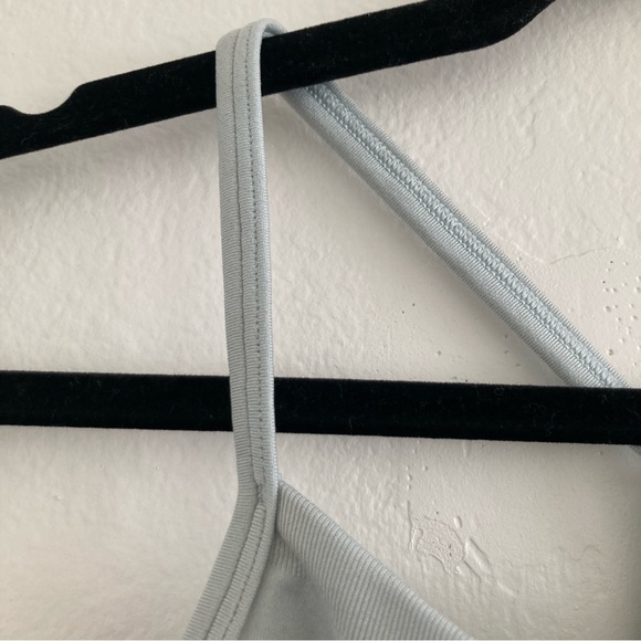 Patagonia Racer Back Sports Bra Blue Floral Leaf Unlined Scoop Neck Size Small - Picture 4 of 6